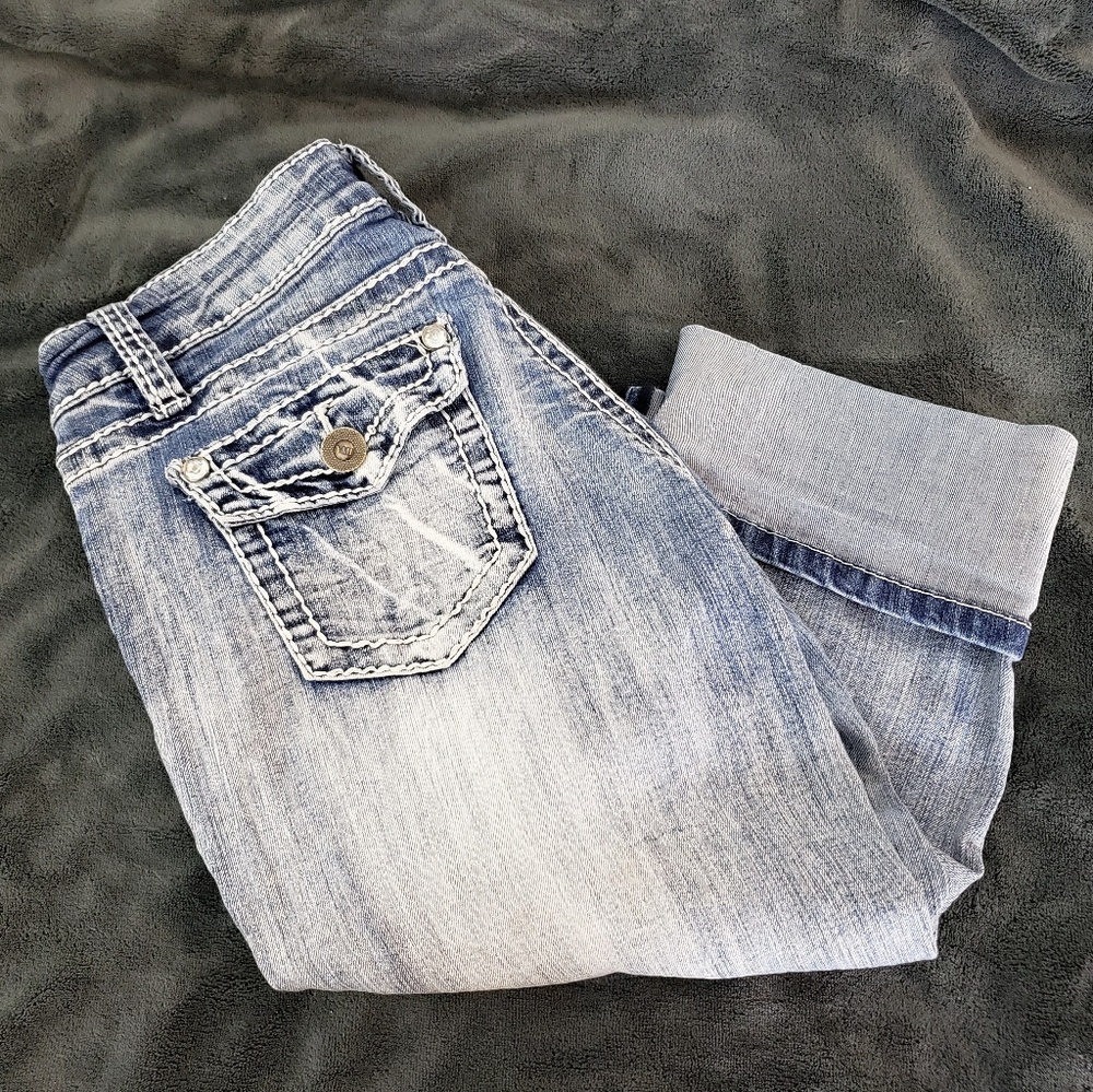 YMI Womens Size 5 Capris